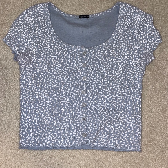 Brandy Melville Tops - brandy melville blue floral ruffle zelly top